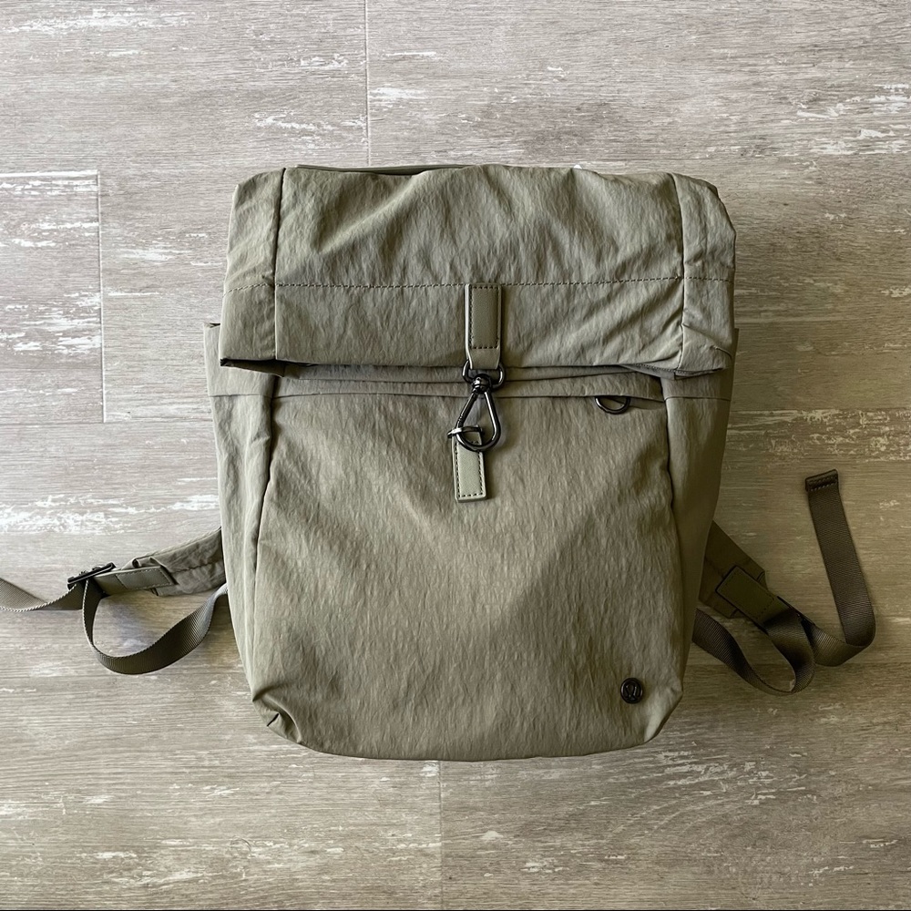 Sold Lululemon Cross Paths Rucksack *14L - Highlander - Picture 2 of 13